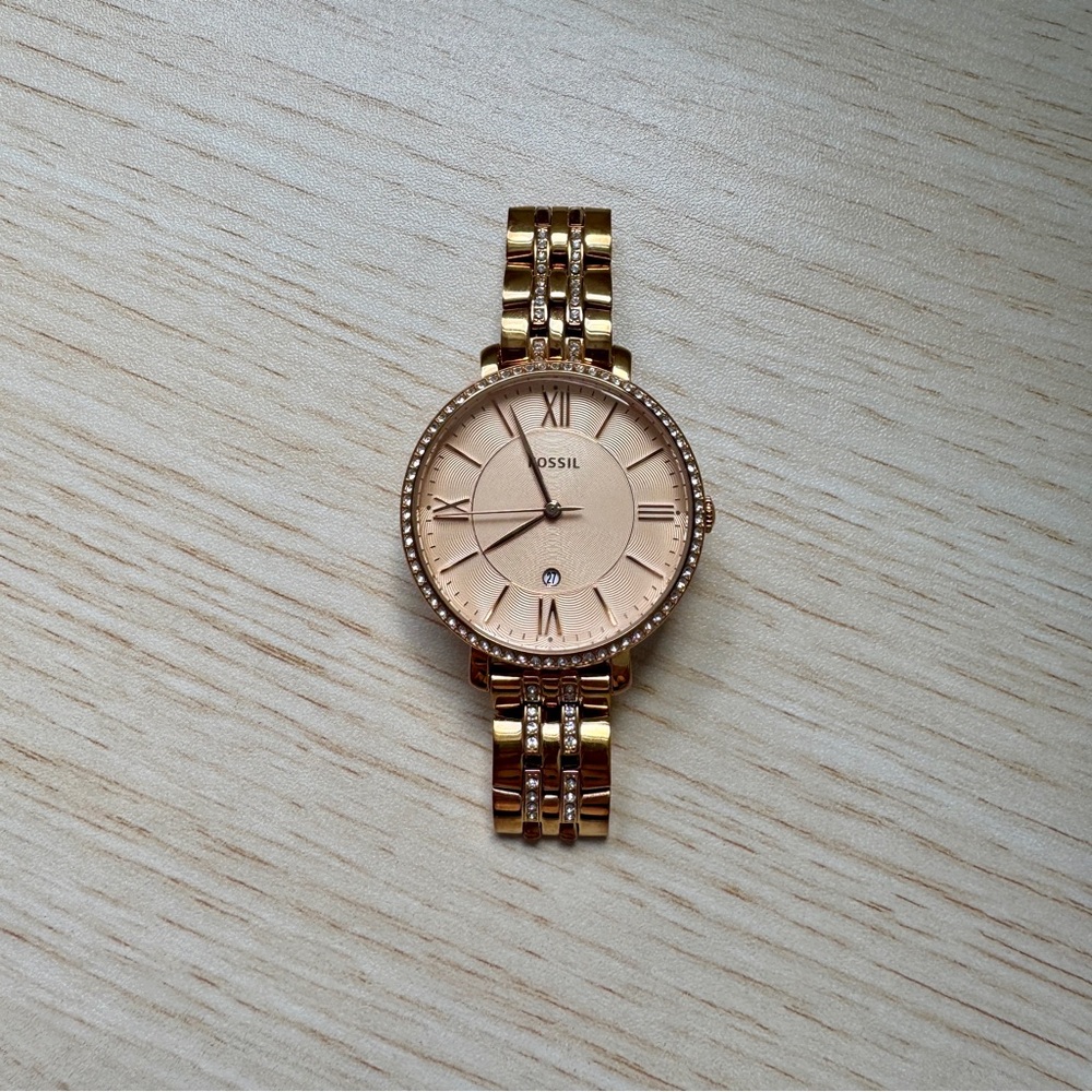 Fossil Jacqueline Three-Hand Gold-Tone Stainless Steel Watch
